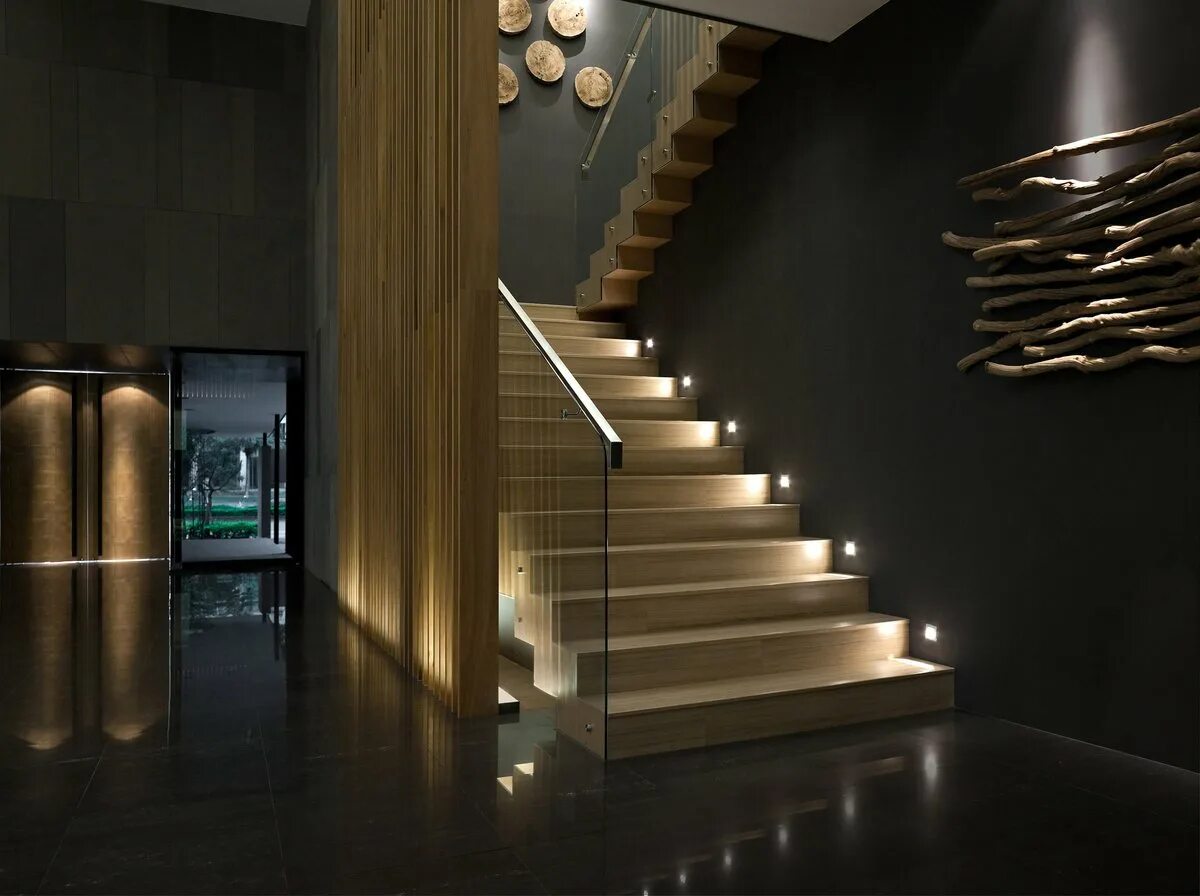 Подсветка лестницы в частном. Stairslight автоматическая подсветка лестниц. Integrator Stairs Light it-760 - светильник для подсветки ступеней лестницы. ЦЕНТРСВЕТ подсветка лестницы. Ферон подсветка для лестницы.