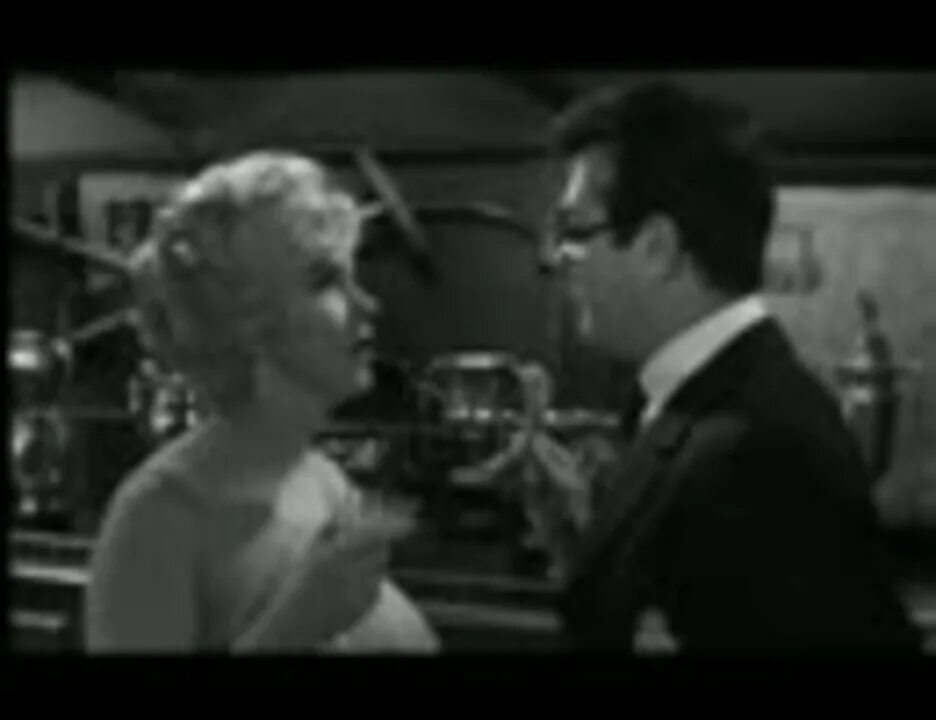 Feel some like. В джазе только девушки фильм 1959. В джазе только девушки фильм 1959 в цвете. В джазе только девушки фильм 1959 Коломбо. В джазе только девушки фильм 1959 эпизод в поезде.