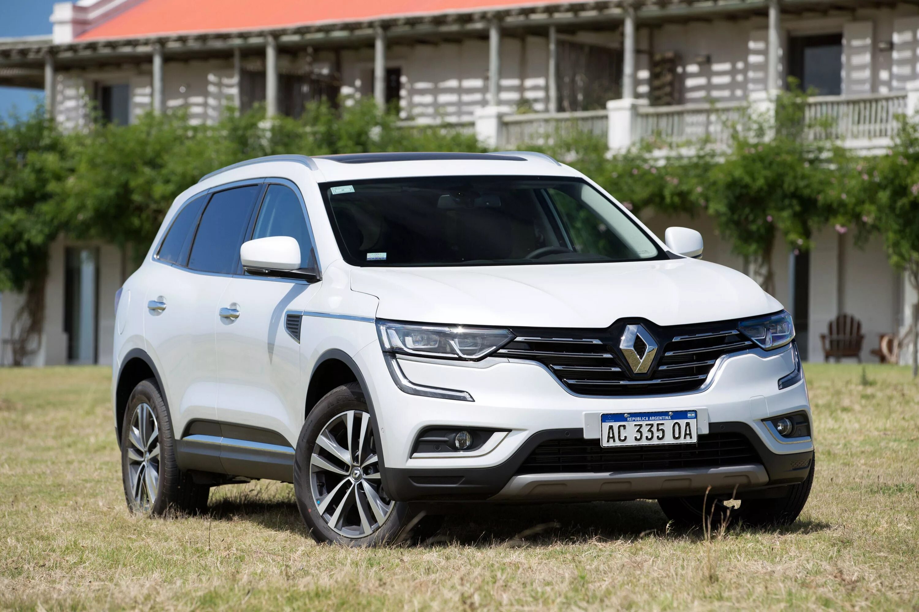 Рено 2017 год. Renault KOLEOS 2. Renault KOLEOS 2017. Рено Колеос 2017. Renault KOLEOS 2024.