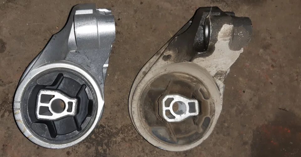 Правая опора двигателя - Chevrolet Captiva (1G), 2,4 л, 2008 года запчасти DRIVE