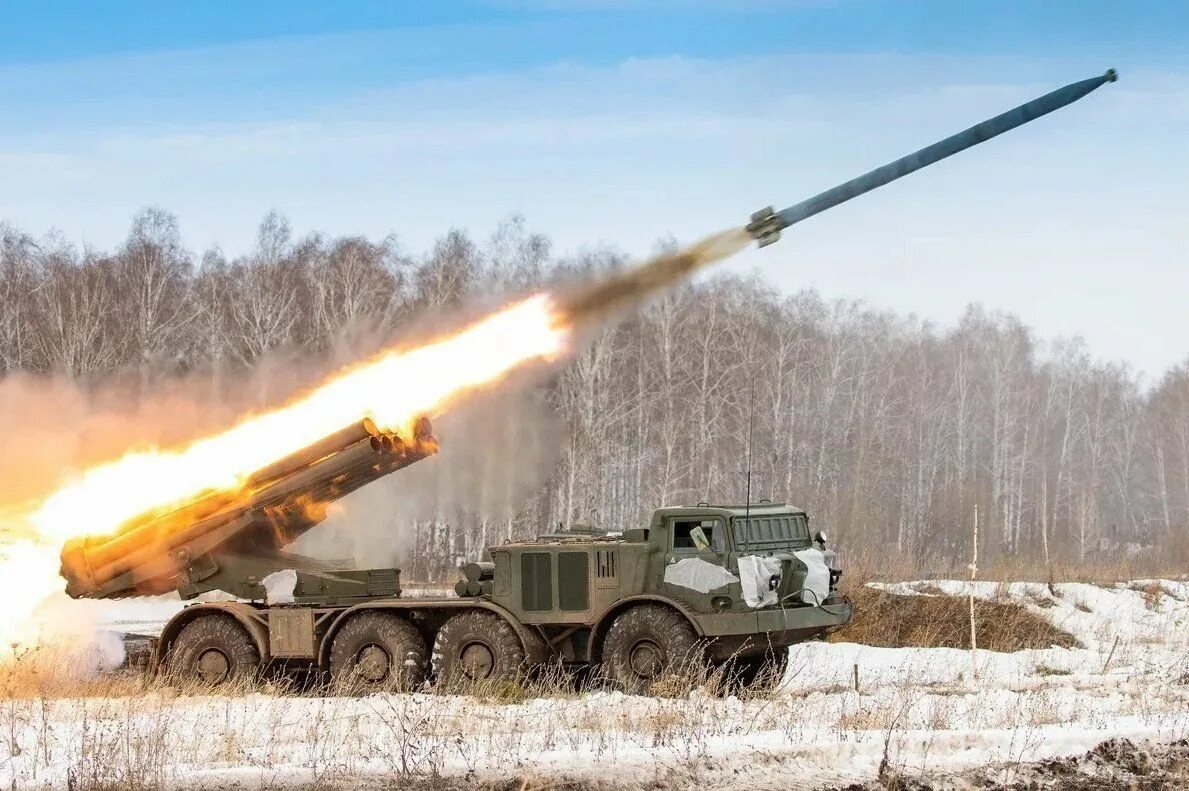 Ураган 1м реактивная система залпового. Ураган рсзо. рсзо 9к57 «ураган». рсзо бм-27 «ураган». 220-мм реактивная система залпового огня бм 9п140 «ураган».