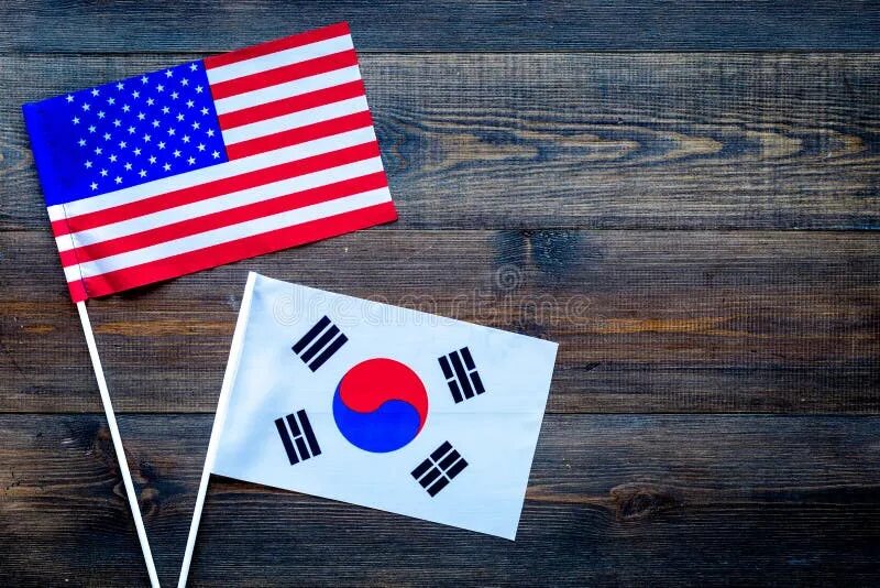 Южная корея америка. Флаг сша и южной кореи. флаг америки и кореи. про американская корея флаг. корея и сша отношения.