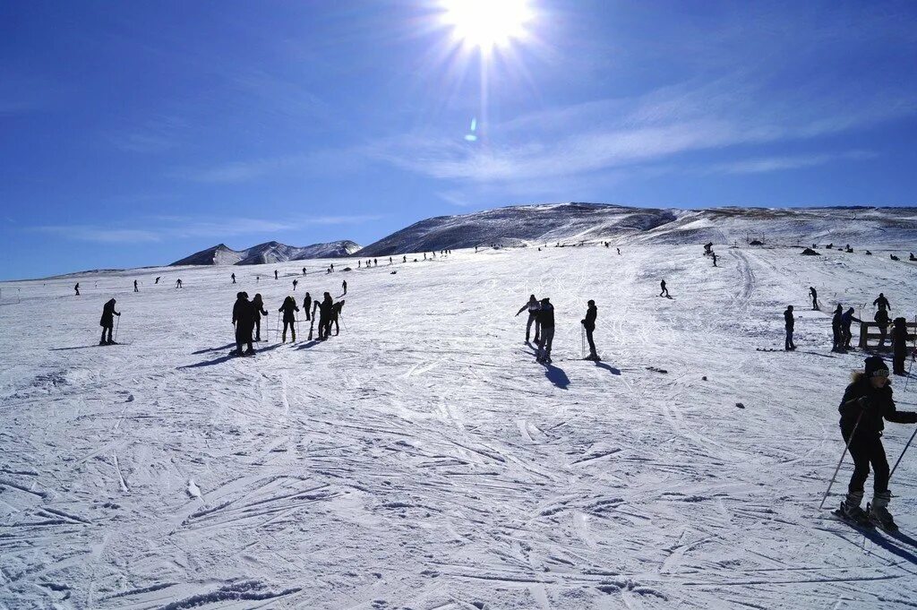 Чиндирчеро в дагестане. Чиндирчеро в дагестане горнолыжный курорт. Чиндер чиро дагестан. Лыжный курорт в дагестане чиндирчеро. Чиндирчеро в дагестане.