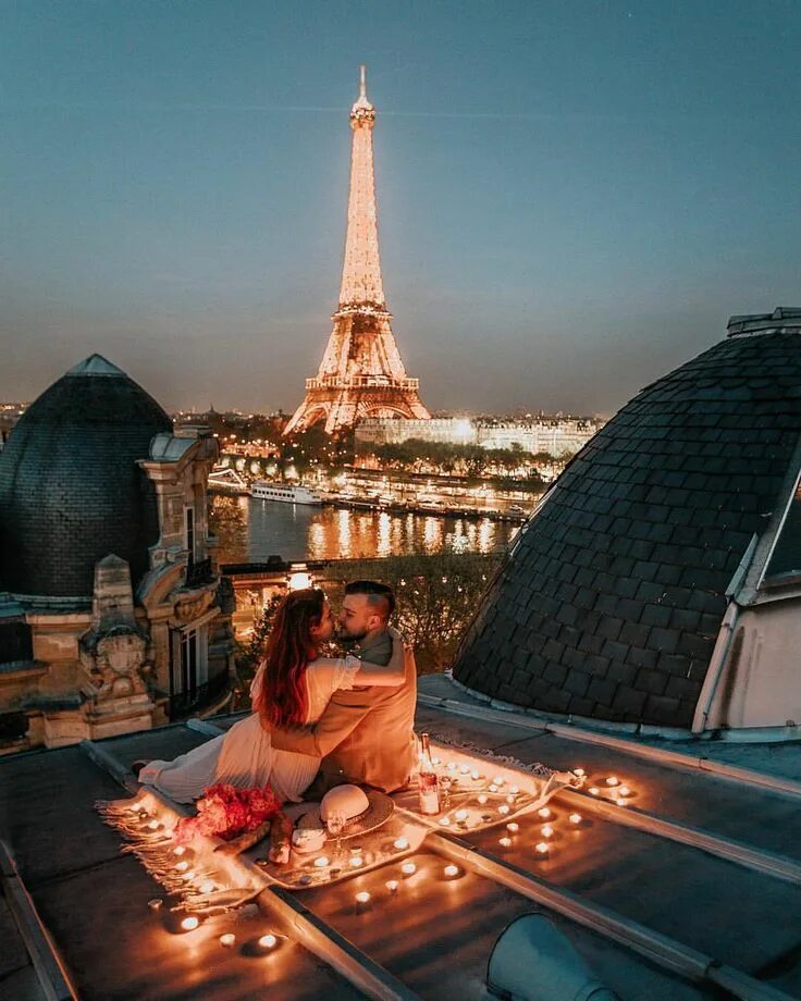 Мир романтик. Свидание в Париже. Влюбленные в Париже. Романтическое свидание в Париже. Париж любовь.