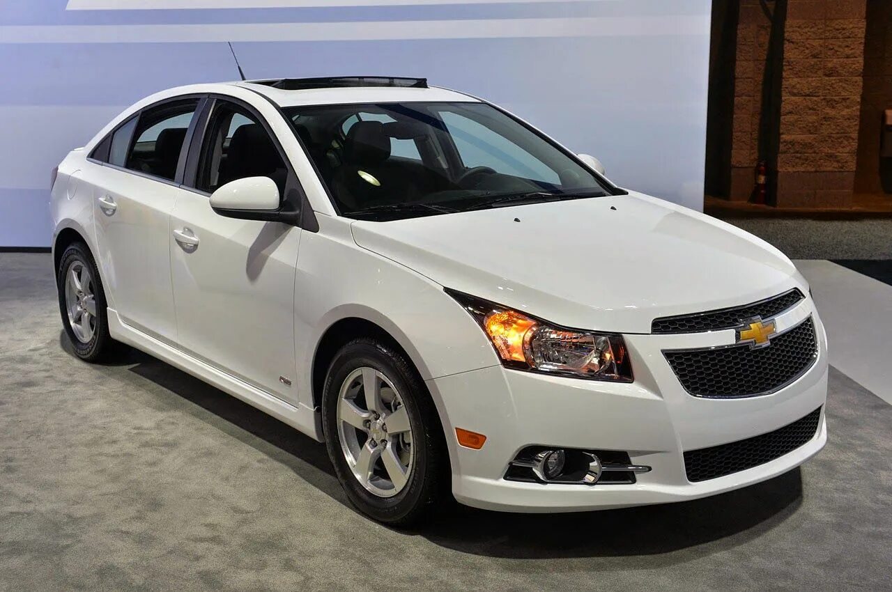 Шевроле круз 2015. Chevrolet cruze 2015. шевроле круз белый 2015. шевроле круз 2015 седан. chevrolet cruze 2015 белый.