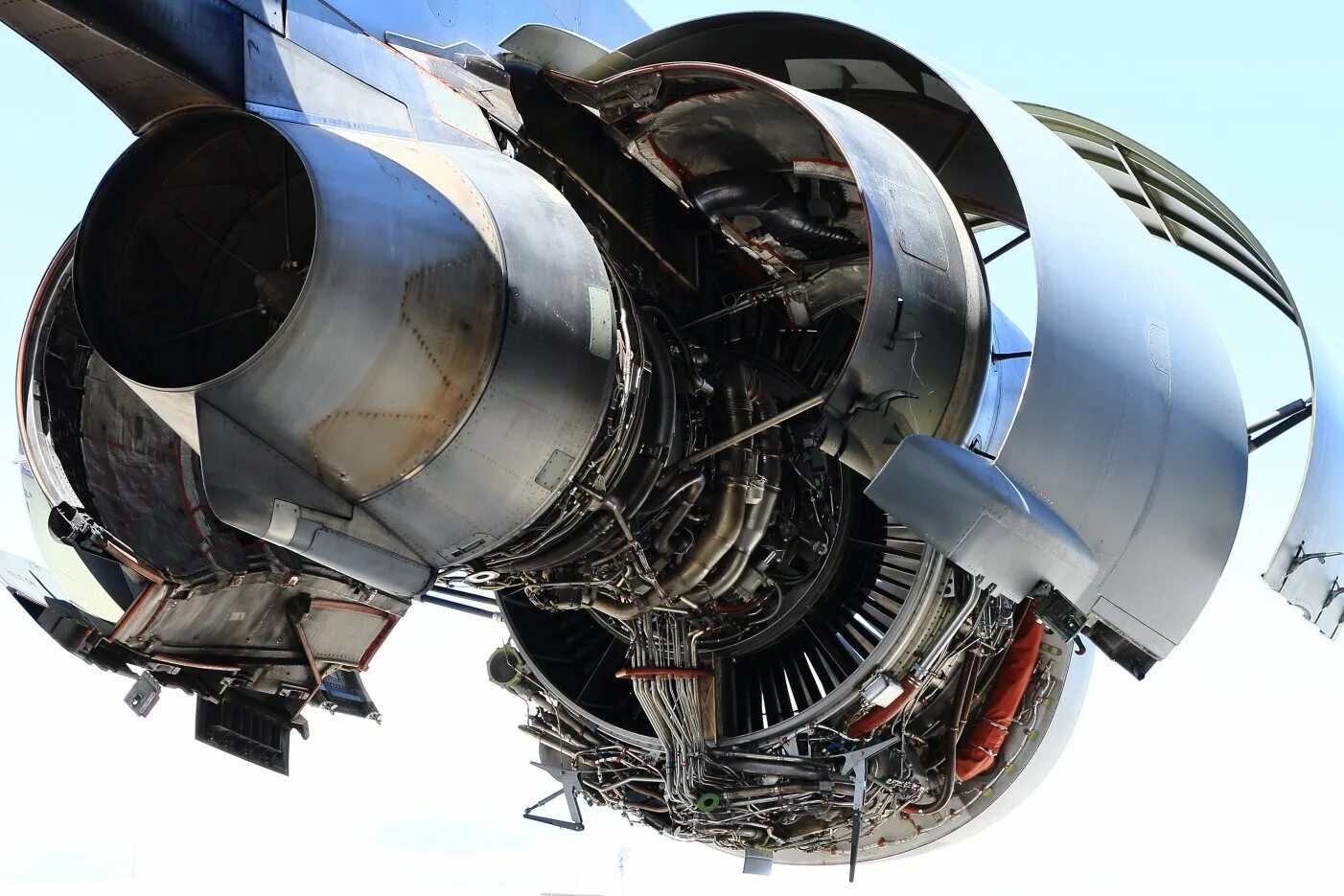 Мотор истребителя. Двигатель Rolls-Royce Trent 7000. General Electric cf6. Авиадвигатель cf6- 80 a. Cf6-80.