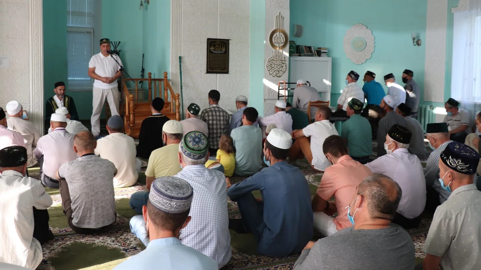 Центральная мечеть. Фото мусульман. С праздником Ураза байрам. Ураза и Курбан байрам.