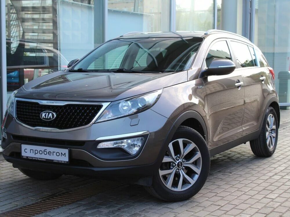 Купить киа спортейдж 3 дизель. Kia Sportage 2014 коричневый. Спортейдж 3 поколения. Kia Sportage 2014 Рестайлинг. Киа Спортейдж 3 поколения.