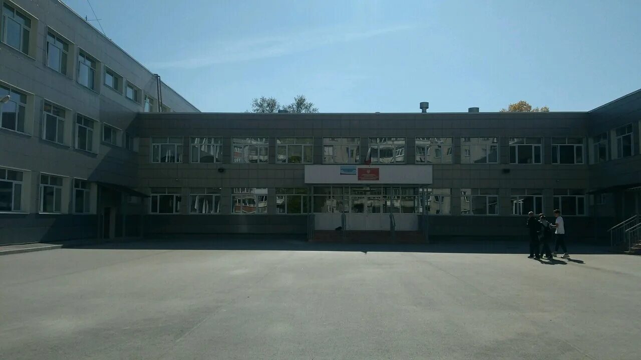 51 школа новосибирск 2022. общеобразовательная школа новосибирск. 144 школа новосибирск первомайский район. школа 82 дзержинский район новосибирск. общеобразовательная школа новосибирск.