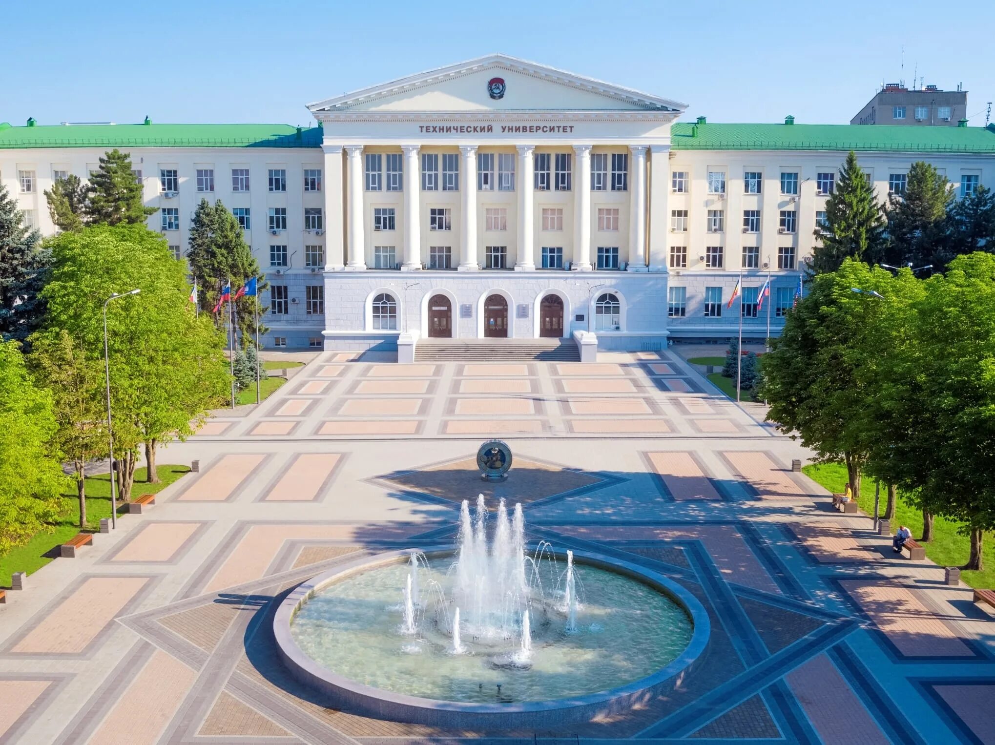 Южный федеральный университет. Донской университет ростов на дону. Университеты ростова на дону факультеты. Ростовский университет химический факультет. Университеты ростова на дону факультеты.