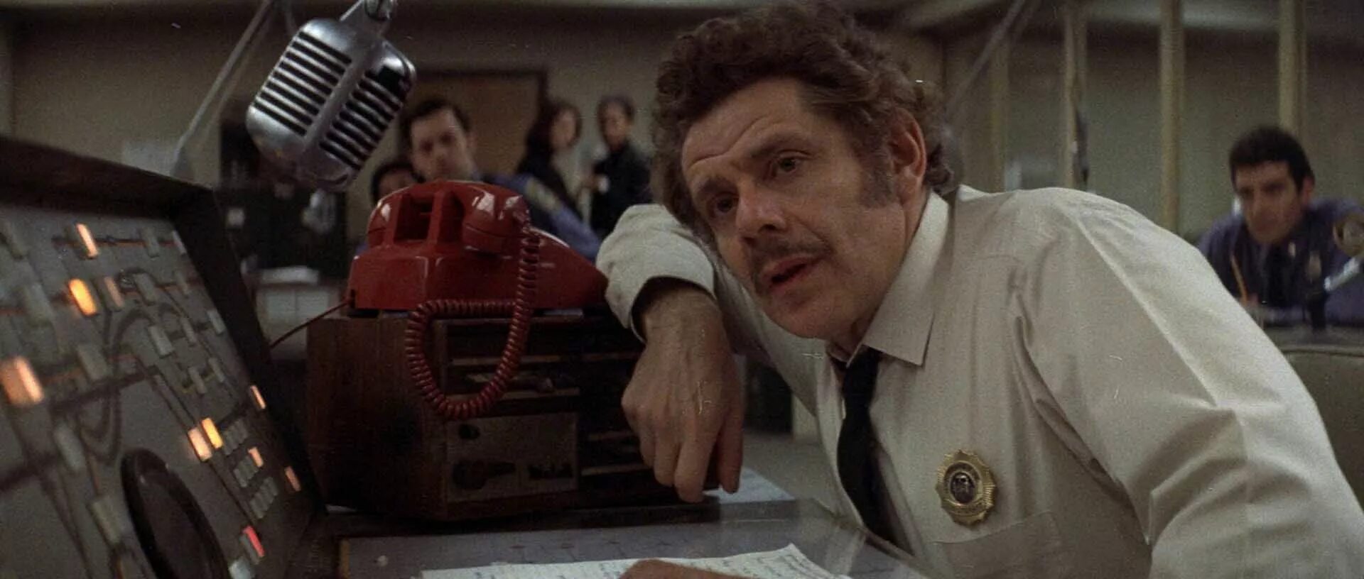 захват поезда пелэм 1-2-3 фильм 1974. захват 1974. роберт шоу захват поезда пелэм 1-2-3. захват поезда пелэм 123. роберт шоу захват поезда пелэм 1-2-3.