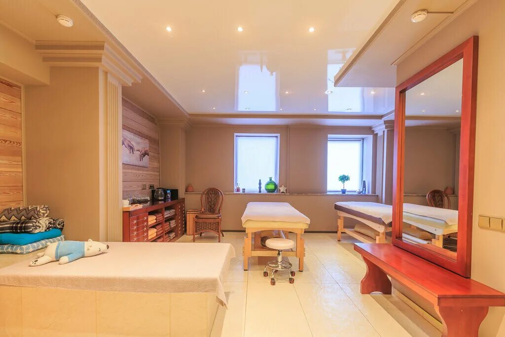 Массажный салон изумрудные холмы. Тайга массажный салон. Студия массажа тайга красноярск. Тайга спа салон красноярск. Тайга красноярск спа.