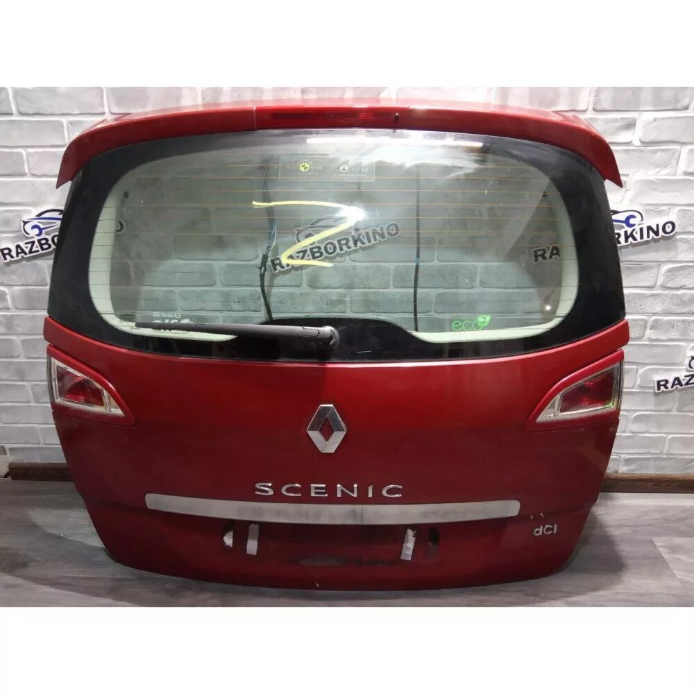Дверь рено сценик 3. Mazda 5 задняя ляда. рено трафик 2.0 задняя ляда. дверь сценик 2. накладка задней двери сценик 3.