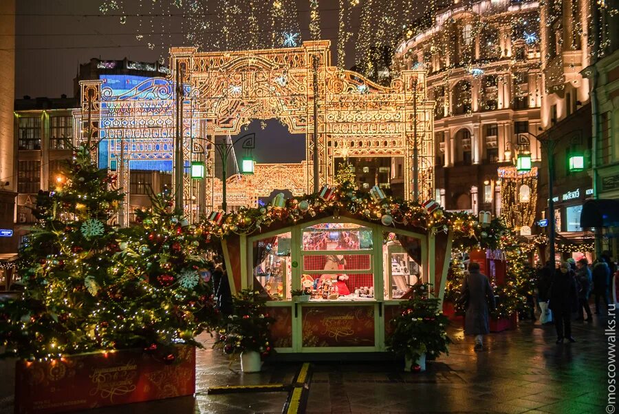манежная площадь москва зима. где погулять в москве перед новым годом. где погулять в москве перед новым годом. манежная площадь иллюминация. где погулять в москве перед новым годом.