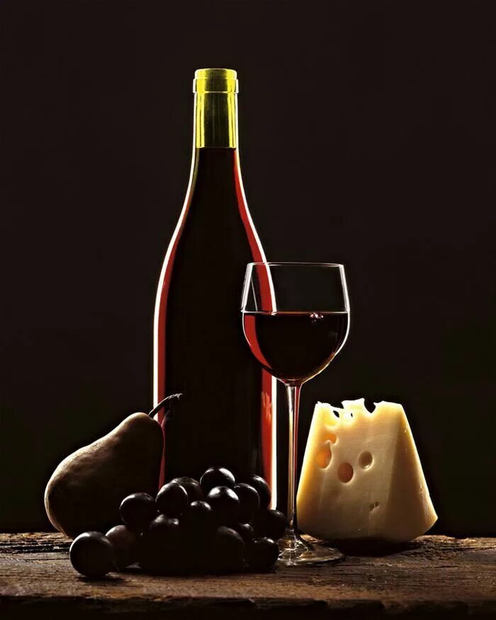 Красное вино. Красное вино в бокале. Бокал вина и виноград. Still wine. Шато андре винодельня.