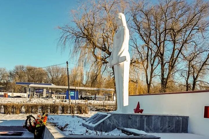 Место скорби. Бавуко кчр. Бавуко кчр. Бавуко хабезский район. Монумент в карачаево черкесии.