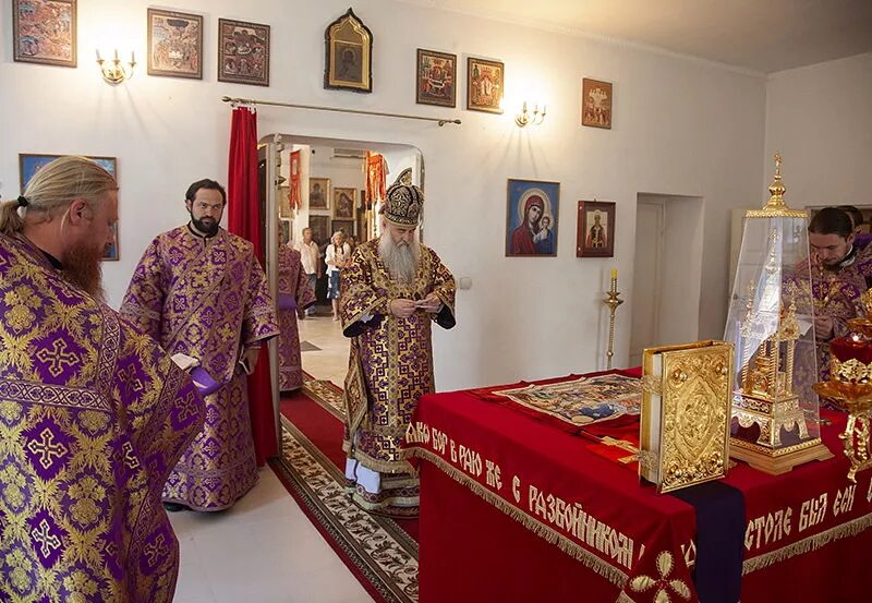 Саратов свято никольский мужской. Саратовский Свято-Никольский мужской монастырь. Свято Преображенский мужской монастырь Саратов. Свято Никольский монастырь Саратов. Свято-Никольский храм Саратов Елшанка.