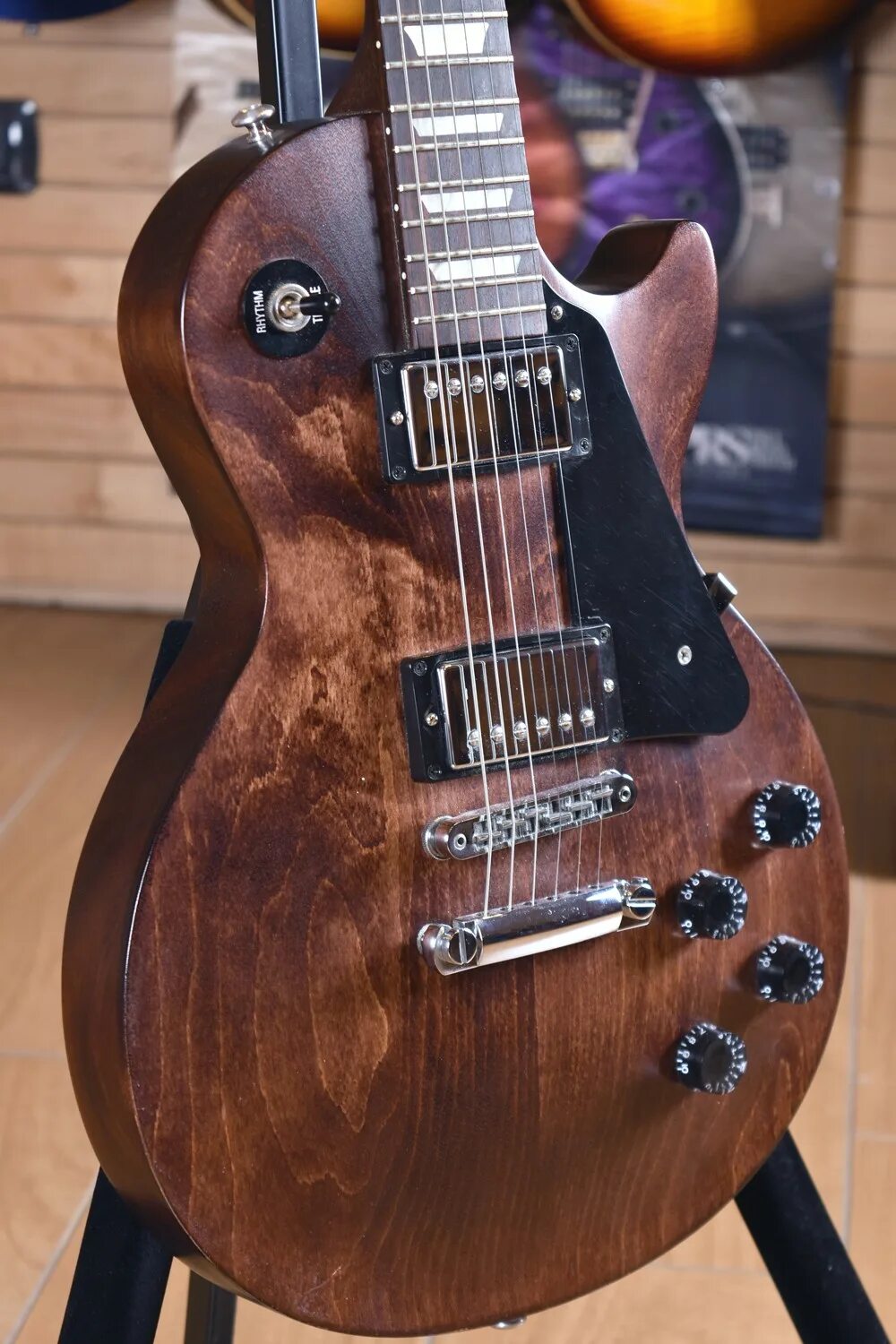 Gibson les paul custom aw. Gibson les paul studio faded worn brown. Под лес пол. Gibson les paul artisan. Gibson les paul baritone.