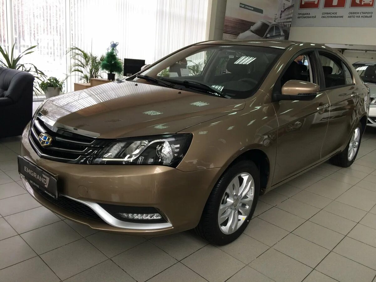 Джили эмгранд отзывы владельцев недостатки. Geely emgrand 1. Geely emgrand 7 новый. Geely emgrand ec7 2013. Geely emgrand 7 new.