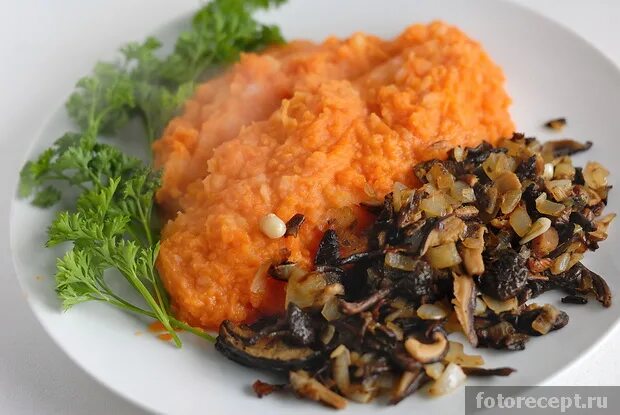 Тыквенное пюре с грибами. Тыквенный суп с грибами. Тыквенное пюре с грибами. Крем суп из шампиньонов и тыквы. Тыквенное пюре с грибами.