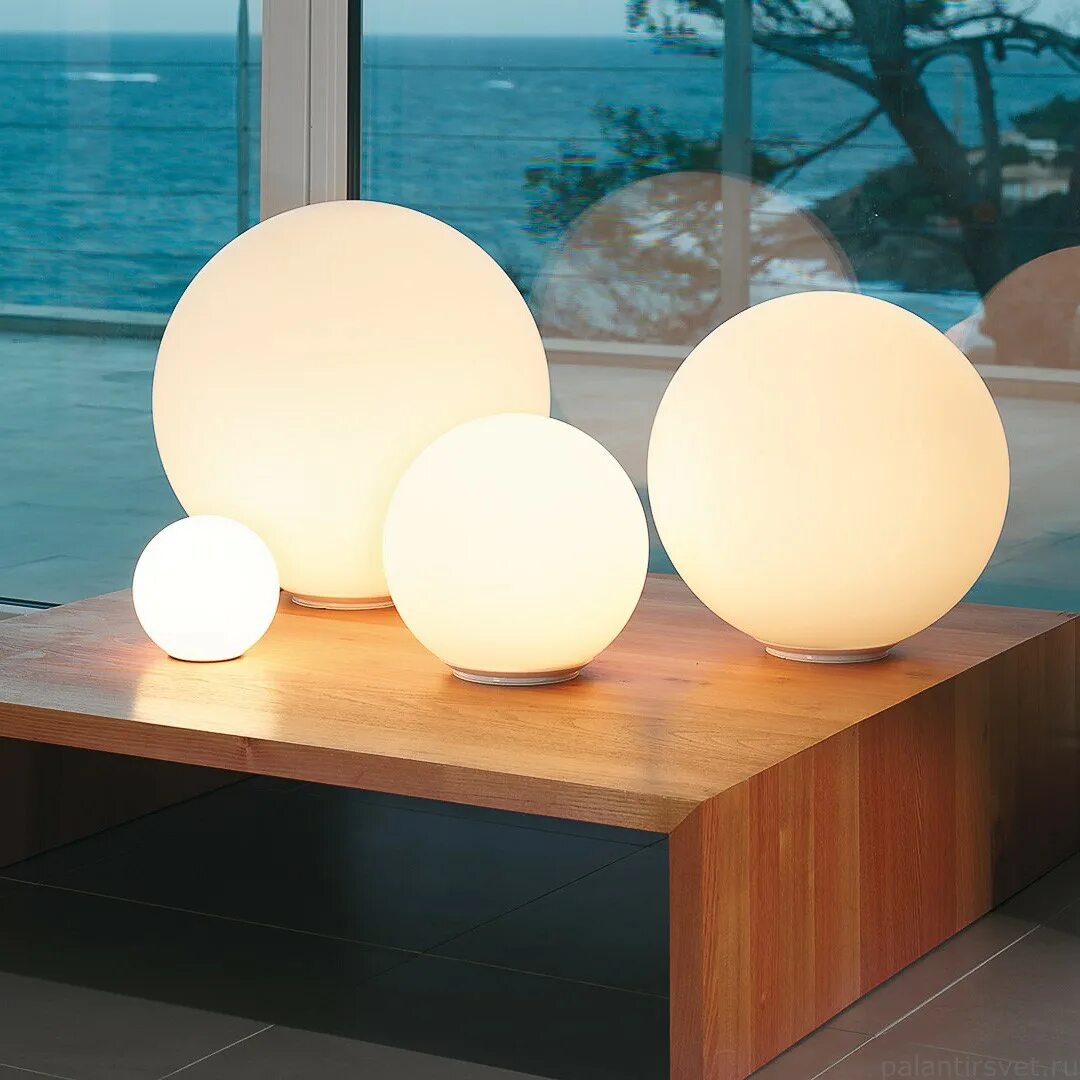 Настольная лампа шарами. Светильник Artemide Dioscuri. Настольный светильник Modern Table Light. Artemide шарик Dioscuri. Artemide светильники Dioscuri Table 25.