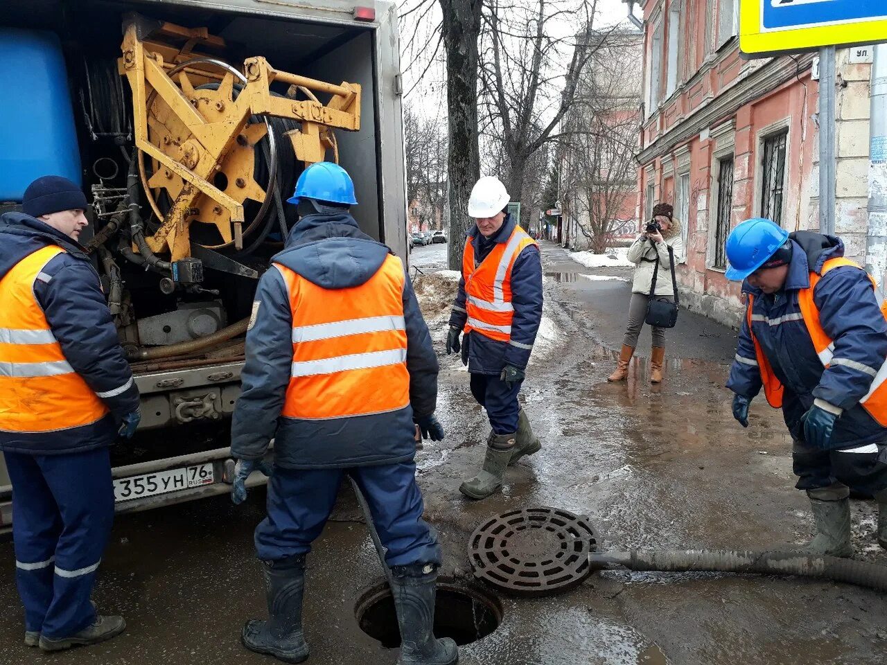 МУП Водоканал Казань. Водоканал Казань аварийная. Техника водоканала Казани. Водоканал мурманск телефон