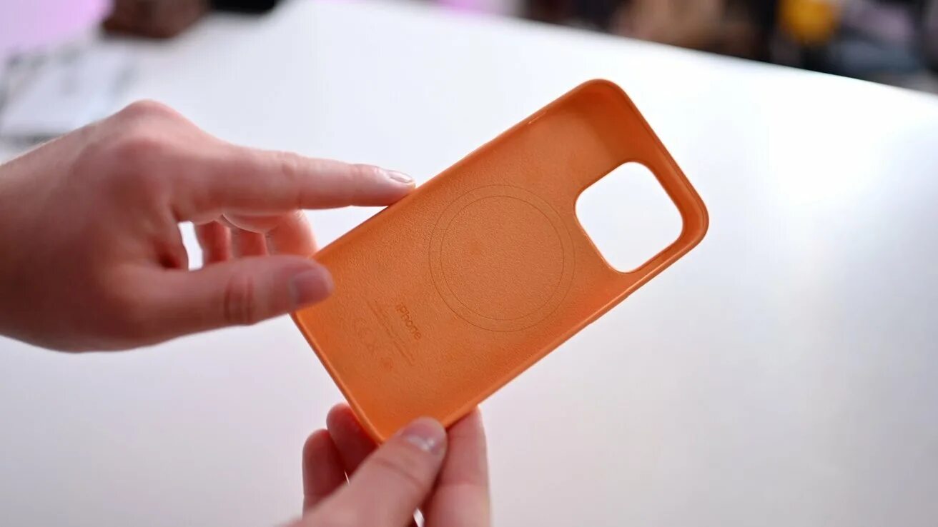 Apple iphone 13 mini чехлы. Iphone 13 Pro чехол Silicon Apple Silicone. Чехол iphone 13 Pro Max Silicone Case. Apple Silicon Case iphone 13 Mini. Apple Silicone Case iphone 13.