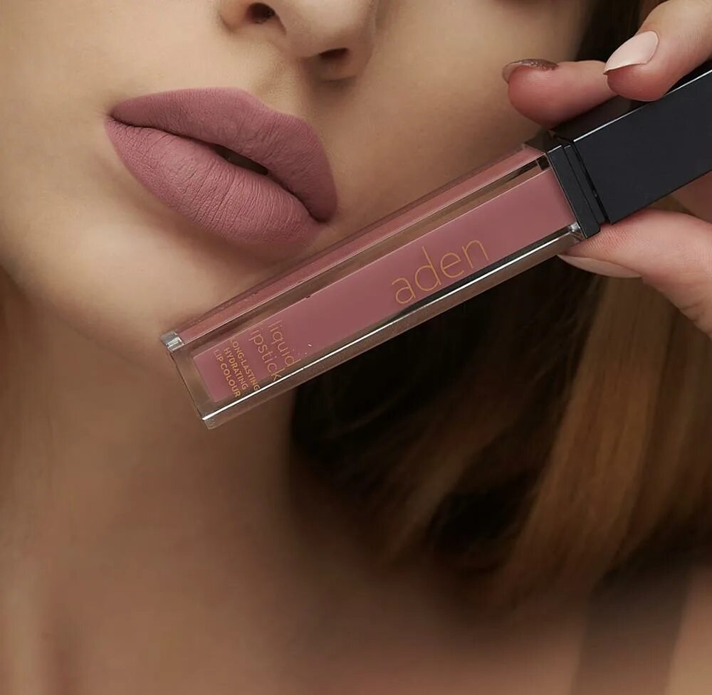 Матовые помады для губ отзывы. Жидкая матовая помада Aden Liquid Lipstick. Помада жидкая Аден 05. Aden помада 06. Губная помада Aden 05.