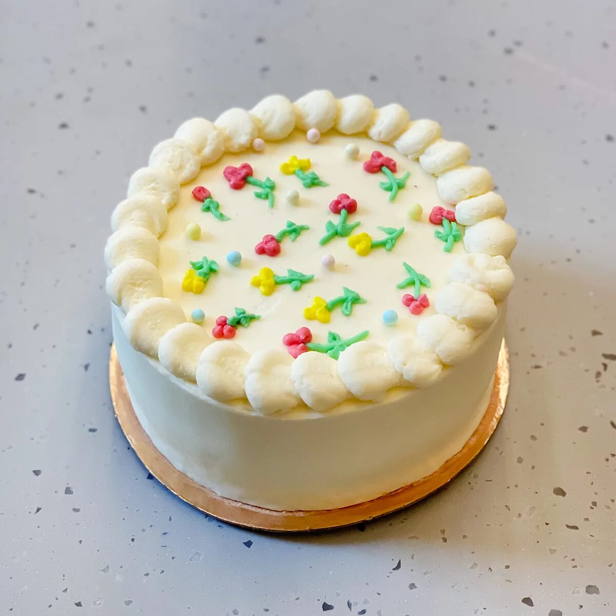 Бенто торт какой крем. Bento cake. Бенто торт детский. Бенто торт какой крем. Маленькие тортики бенто.