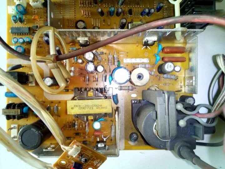 Телевизор erisson 21f1. Erisson 1435 телевизор. Не включается телевизор erisson. Erisson шасси eta-5. Элт телевизор erisson 14.