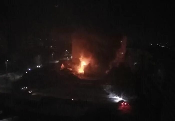 Горит тц галерея. Пожар пенза 2024. В дубраве пожар пенза. Пожар на свердлова сегодня. Пожар.