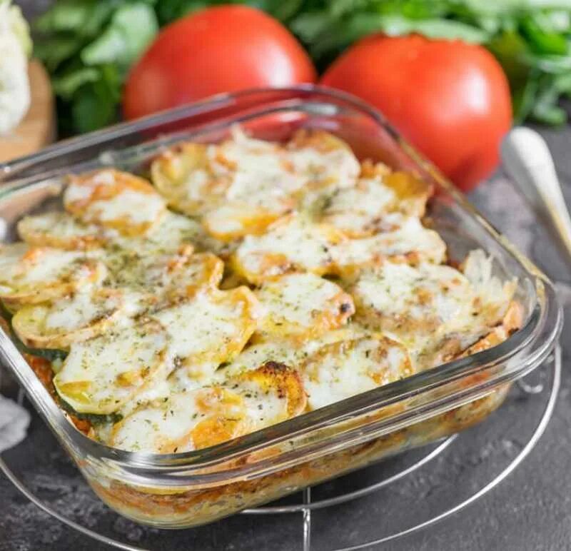 кабачки в сметане. кабачки в сметане в духовке. кабачки запеченные со сметаной. кабачки в сметане в духовке. кабачки в сметане.