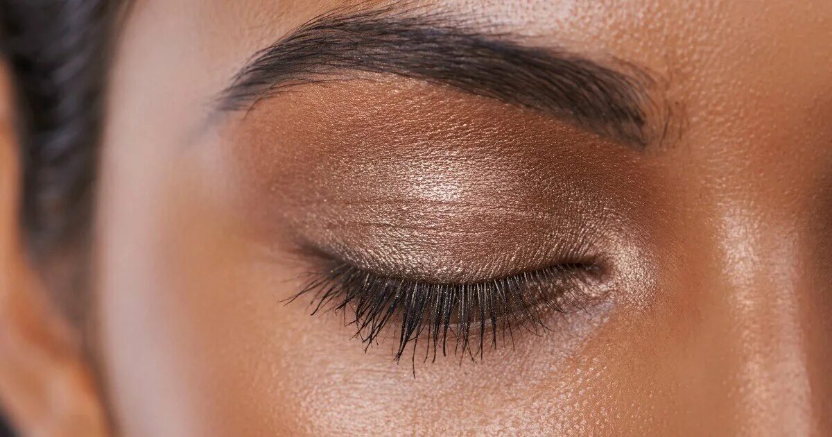 Макияж с серебристыми тенями. Макияж золотой смоки. Divage eye shadow palette. Бронзовые тени. Макияж золотой смоки.