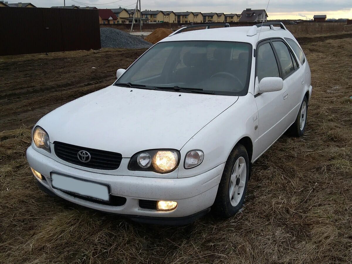 Тойота универсал 1998. Toyota Corolla 110 универсал. Toyota Corolla VIII (e110). Тойота Королла 110 кузов универсал. Toyota Corolla 2001 e110 универсал.