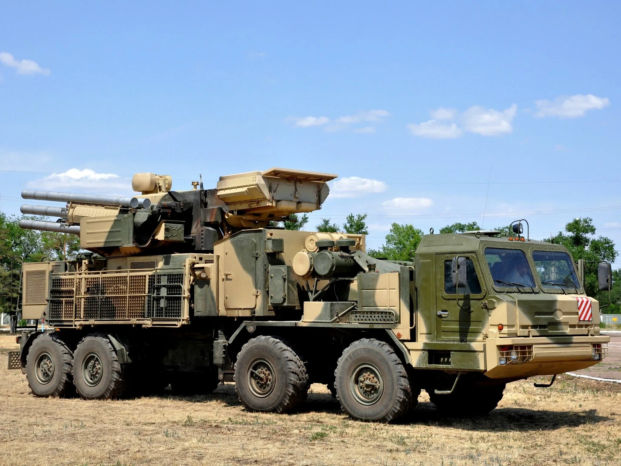 Тягач баз-69092. Шасси баз-69092. Баз 69092. Шасси баз 6909. Панцирь с1 на шасси баз-6909.