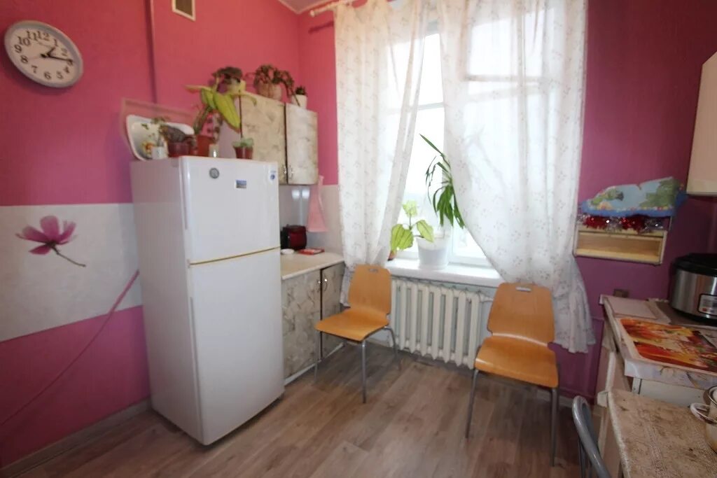 Где продается комната