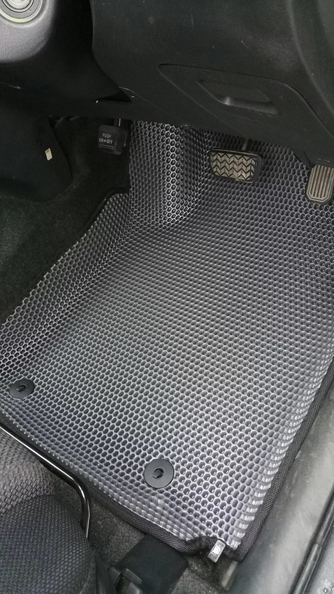 Коврики тойота виш. Коврик toyota wish. Коврик в багажник toyota wish zge20. Коврики тойота виш 2007. Коврики тойота виш 2003.