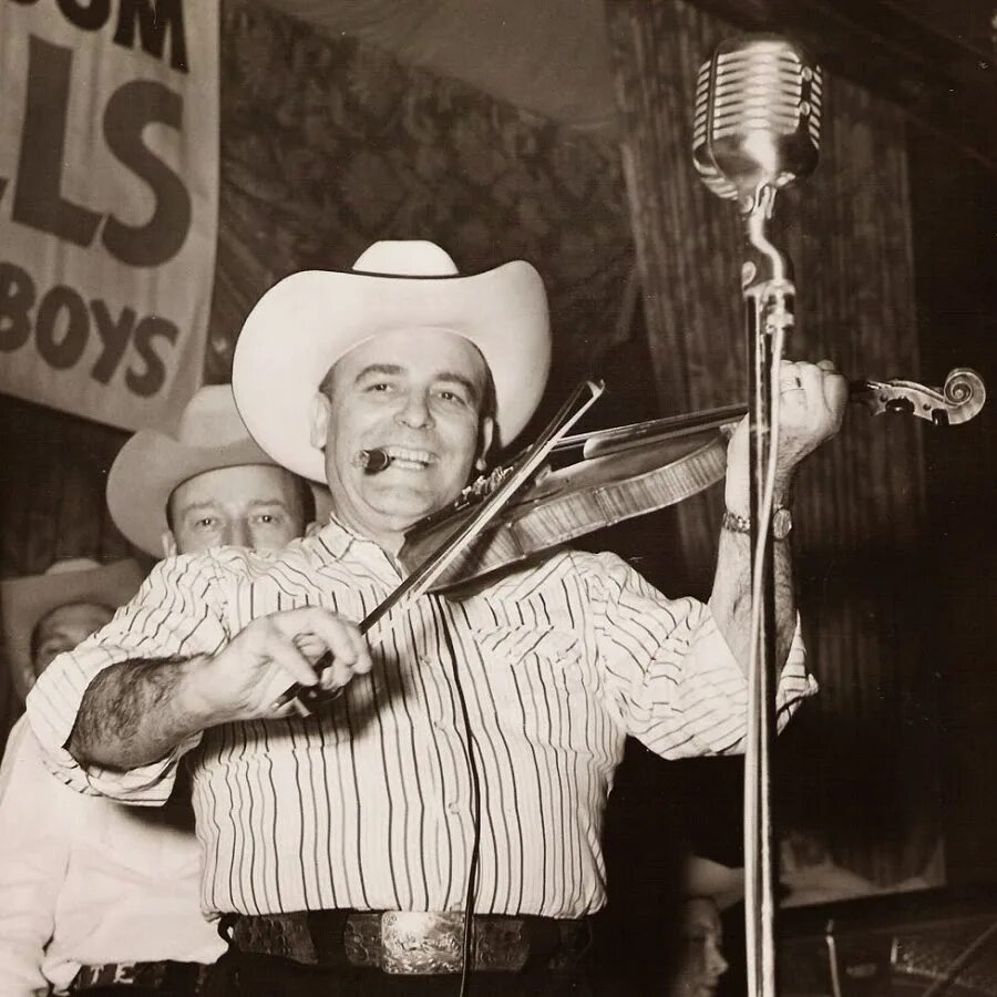 Golden greats музыкальный альбом – бобби ви. Jt woodruff singer. Певец 60-х бобби. Bob wills фото. Бобби гибб.