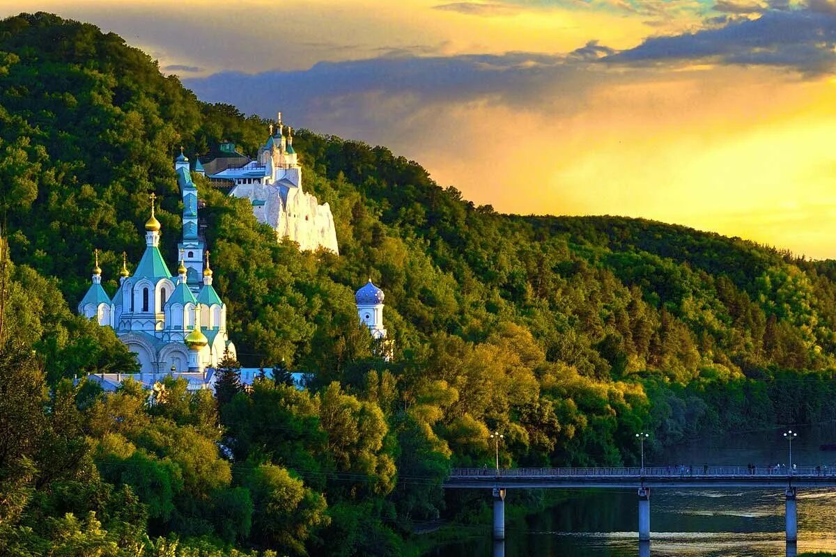 Свято-успенская святогорская лавра. Свято успенская лавра святогорск. Святогорская лавра святогорск скит. Святогорская лавра находится. Свято успенская лавра святогорск.