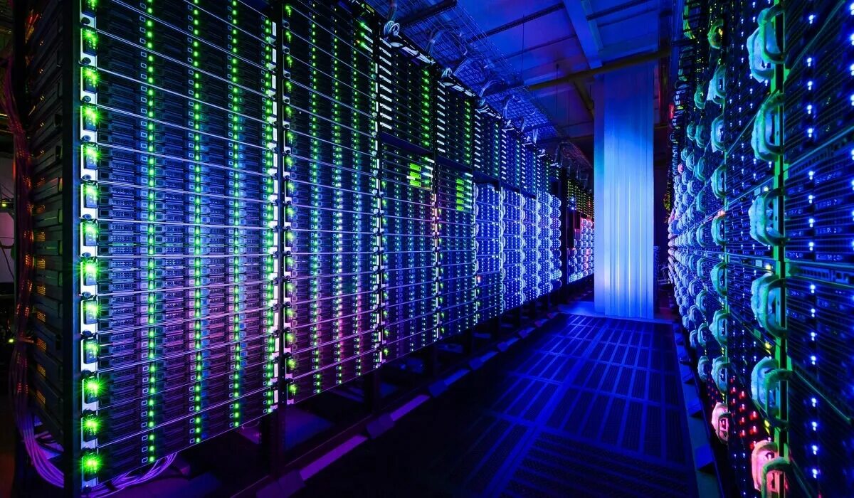 Суперкомпьютеры hpc5. Сервер. Серверная база. Frontier суперкомпьютер. Суперкомпьютер угату.