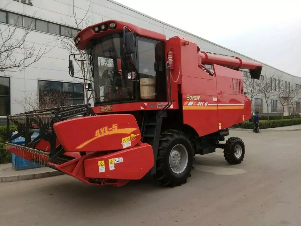Мини комбайн dongfeng 1548. De-238 мини комбайн зерноуборочный. Зерноуборочный мини комбайн claas. Claas миникомбайн 60. Мини комбайн dongfeng 1548.