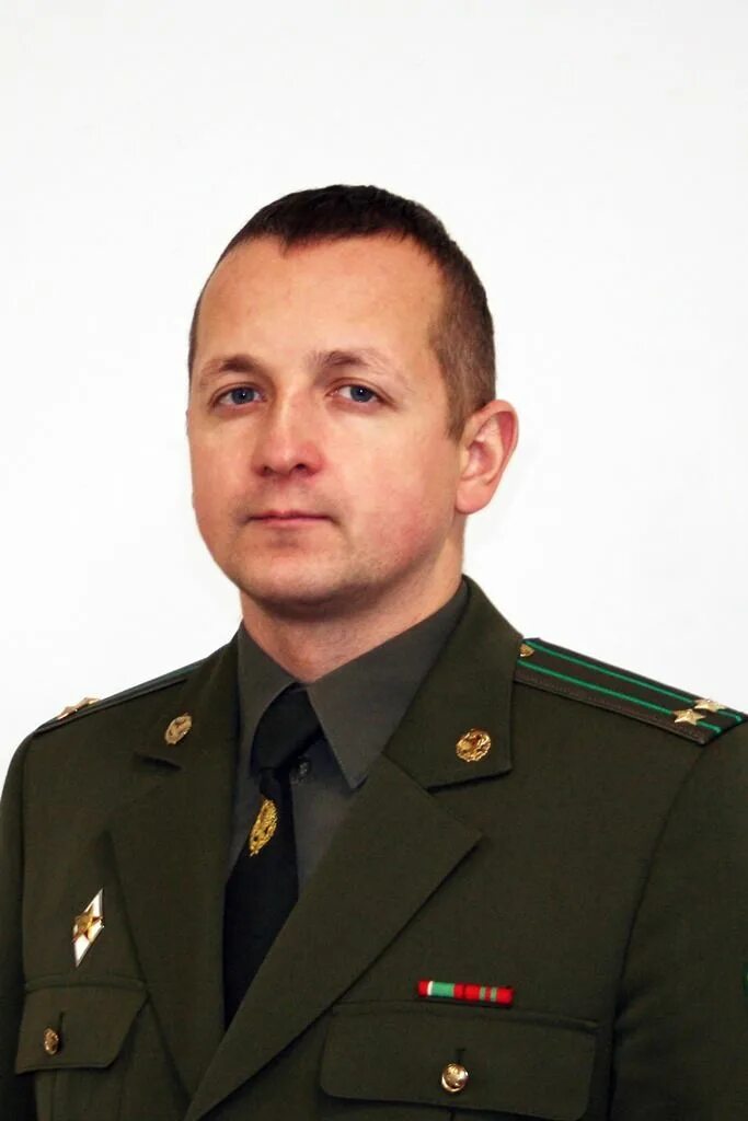 Подполковник военный. Подполковник рб. Подполковник мчс. Подполковник рб. Подполковник милиции форма.