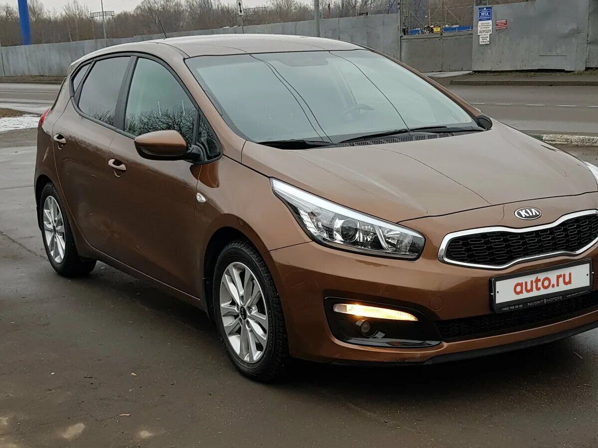 Сид отзывы владельцев. Кия СИД коричневый. Kia Ceed II Рестайлинг 1.6 at (130 л.с.) коричневый с пробегом. Темно-коричневый СИД 1.