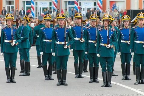 Торжественная форма