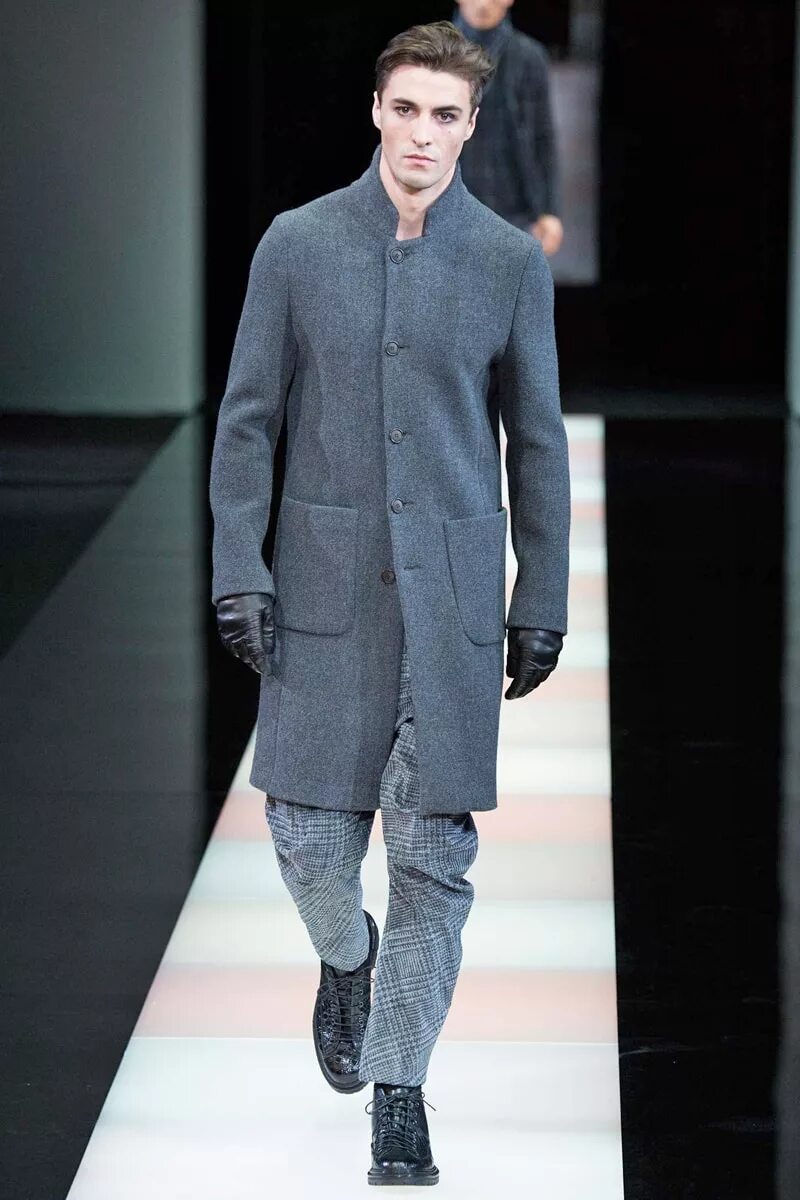 Canali Fall 2014 Menswear collection, runway looks, beauty, models, and reviews.