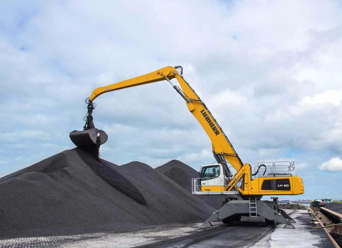 Перегружатель либхер. Liebherr lh80. колесный перегружатель liebherr. перегружатель либхер lh40. экскаватор перегружатель liebherr.
