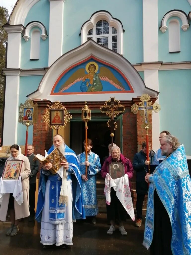 Храм успения тюриково. Храм успения пресвятой богородицы в архангельском-тюриково. храм архангела гавриила благовещенск. храм архангела гавриила екатеринбург.
