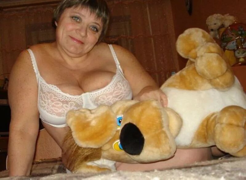 бабушки в социальных сетях. пожилые толстушки из соцсетей. пожилые женщины из социальных сетей. старые женщины в соц сетях. бабушки в социальных сетях.