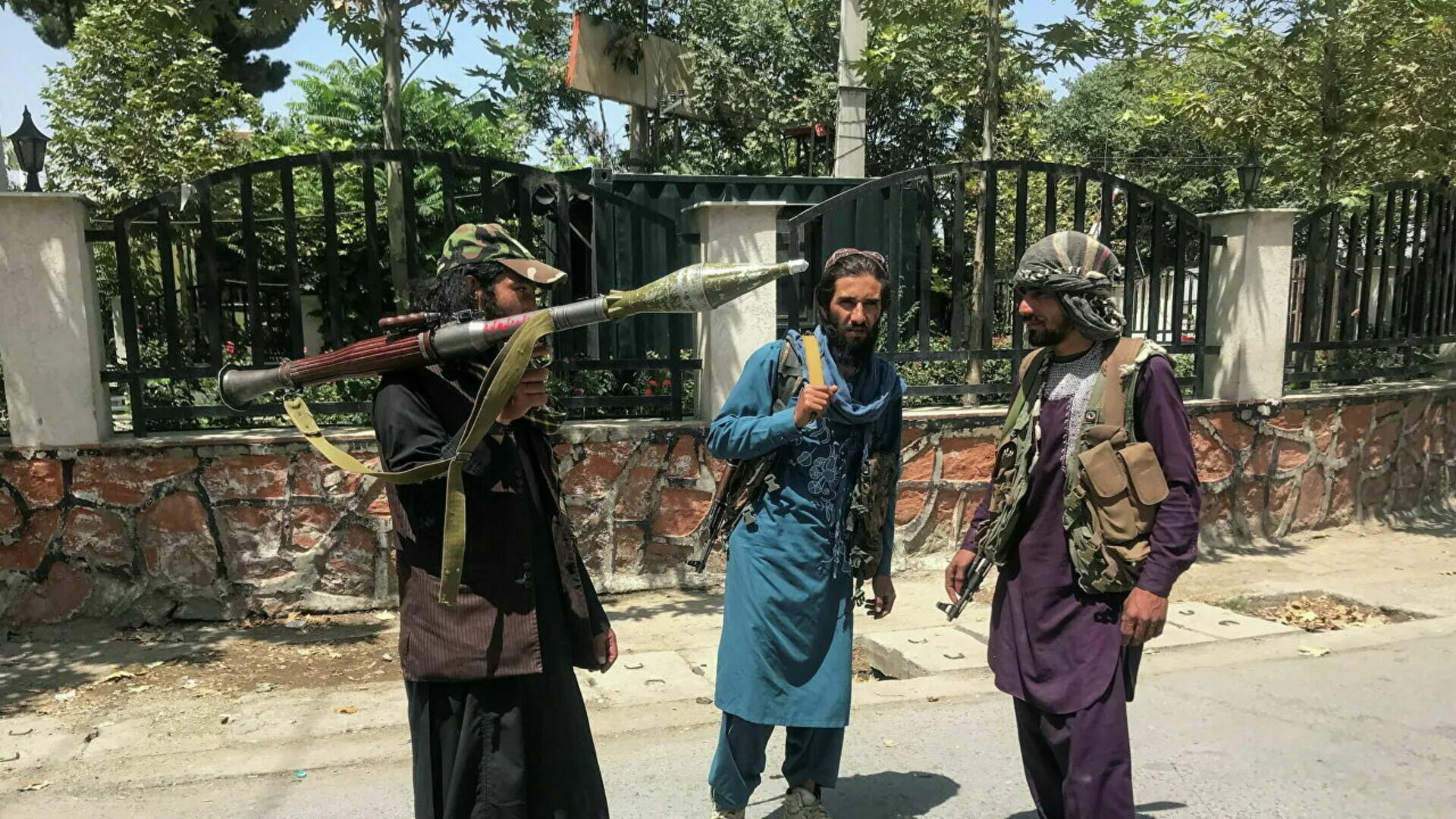 Талибан признан террористической. Талибы Афганистан 2021 захват.