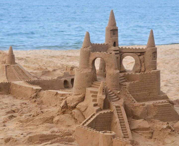 Песочная терапия. Sandplay песочная терапия. Песочные проекты. Домик из песка для детей. Песочная терапия формы.